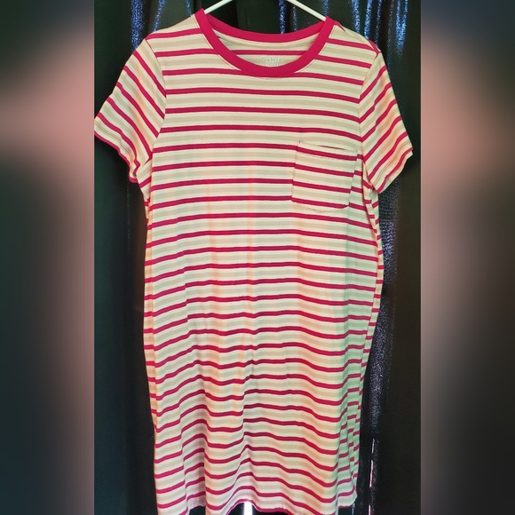 Women's Time & Tru tshirt dress with pocket - Picture 1 of 4